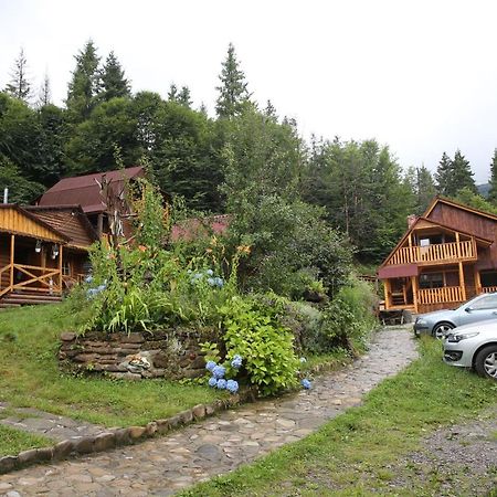 Hotel Zarinok Pilipets Zewnętrze zdjęcie
